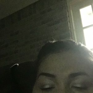 Meet your Posher, Consuelo